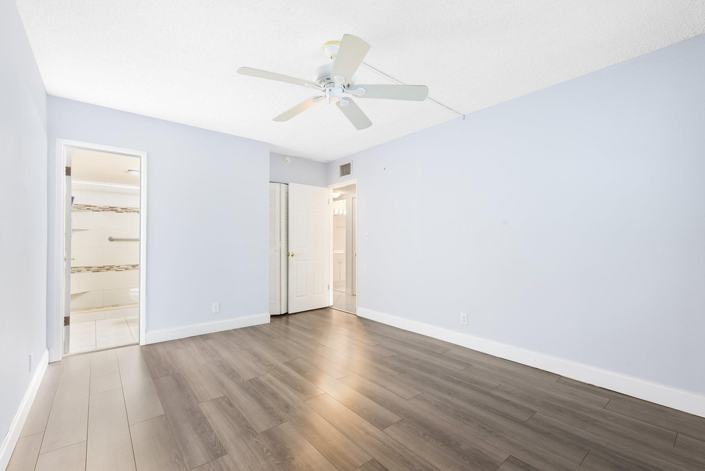 1340 Ne 28th Avenue - Photo 5