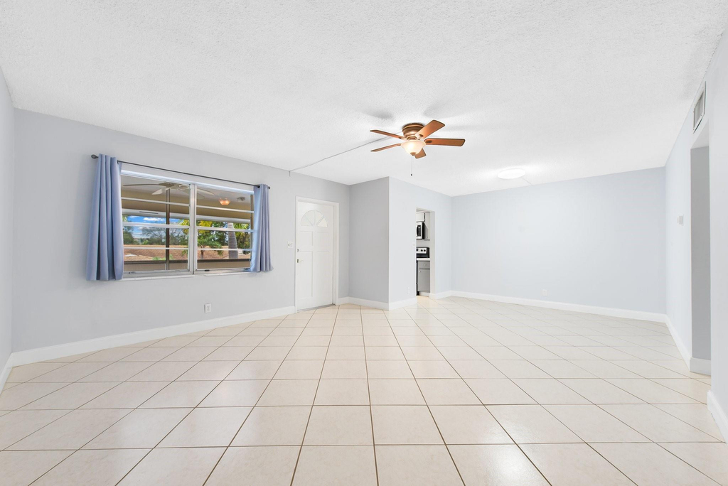 1340 Ne 28th Avenue - Photo 10