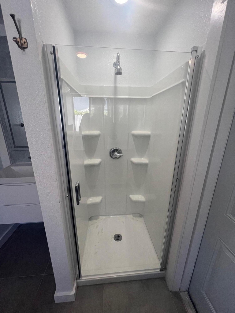 1244 W 27th Street - Photo 4