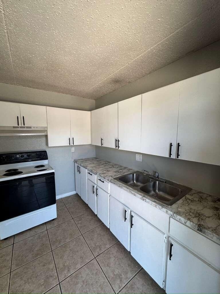 5141 Shenandoah Avenue - Photo 2