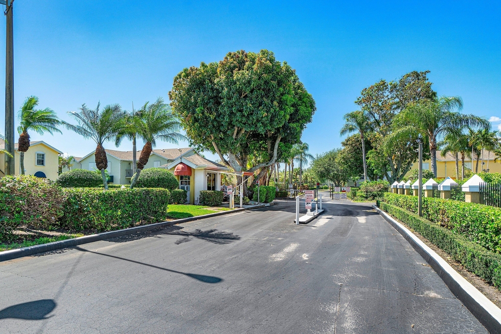 170 Waterside Drive - Photo 18