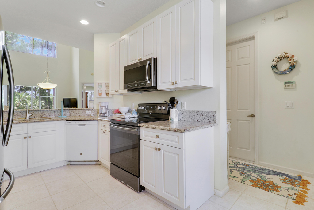 9222 Wentworth Lane - Photo 7