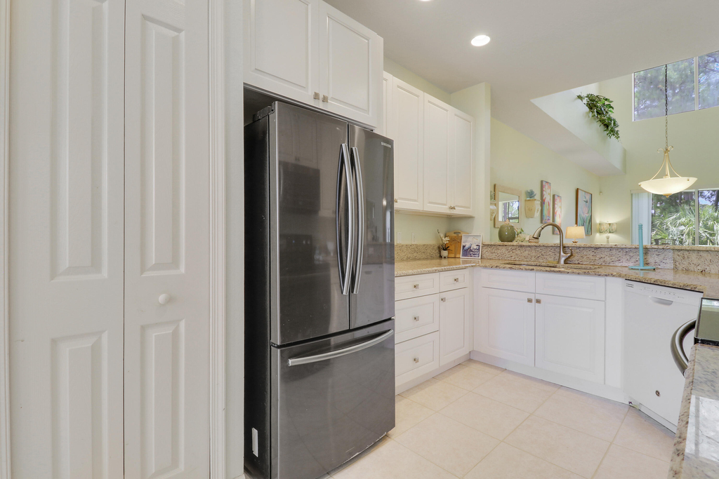 9222 Wentworth Lane - Photo 6