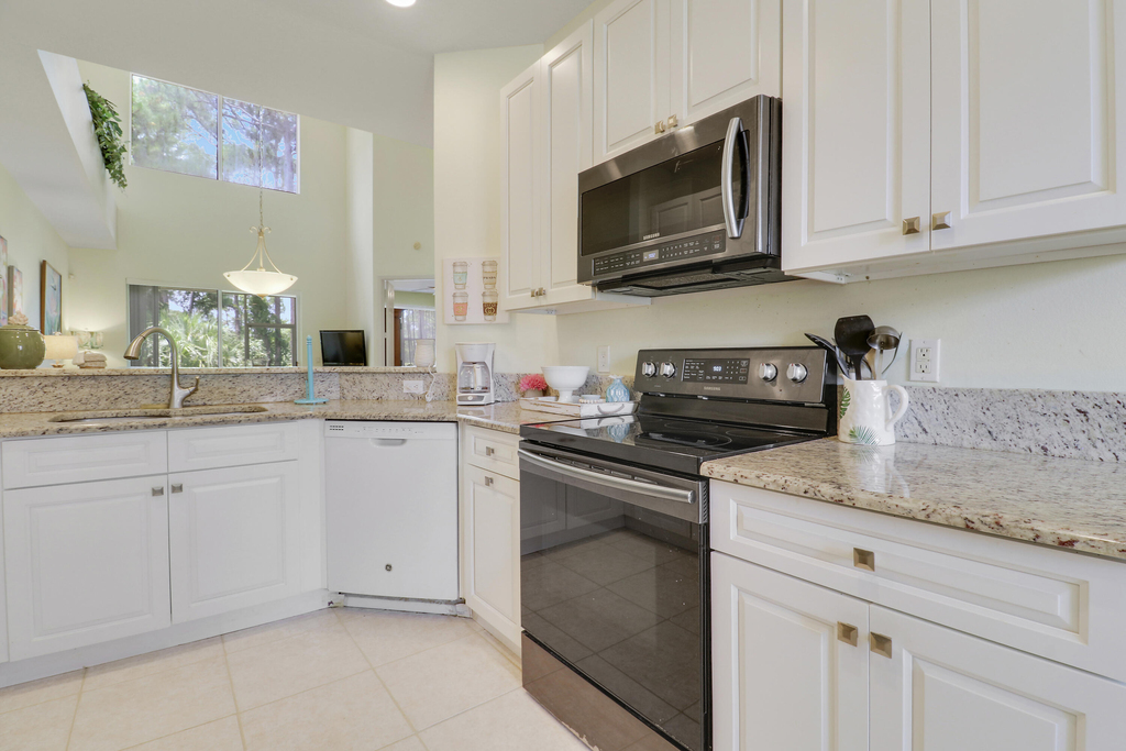 9222 Wentworth Lane - Photo 8