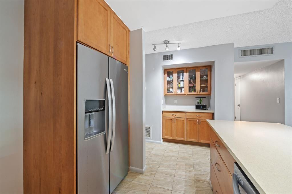 340 Sunset Drive - Photo 7