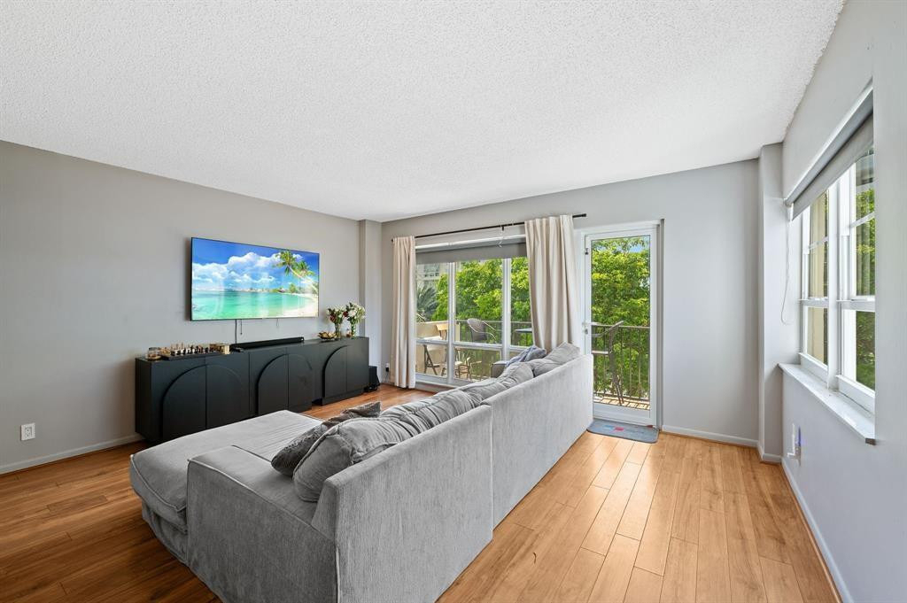 340 Sunset Drive - Photo 11
