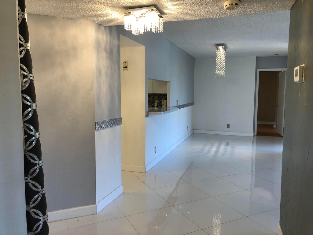10730 Nw 14th Street - Photo 2