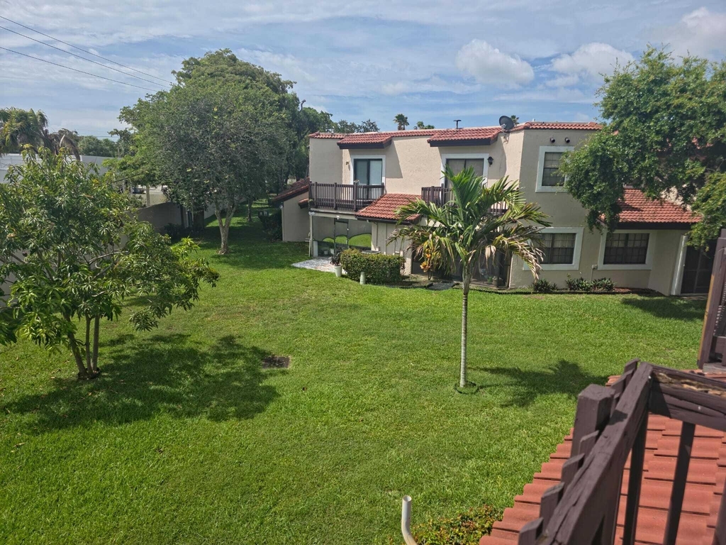 8953 W Sunrise Boulevard - Photo 12