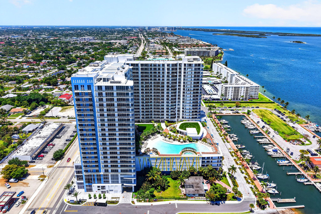 220 Lake Shore Drive - Photo 84