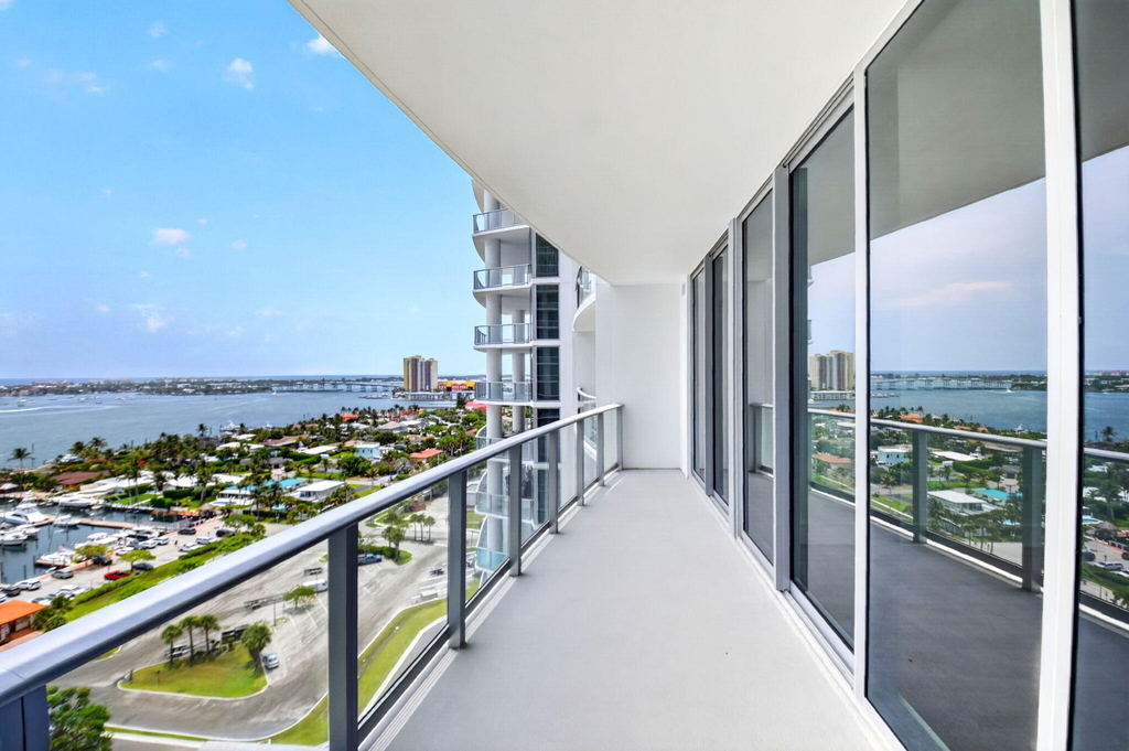 220 Lake Shore Drive - Photo 7