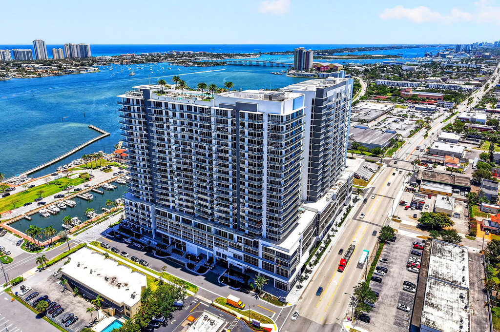 220 Lake Shore Drive - Photo 92