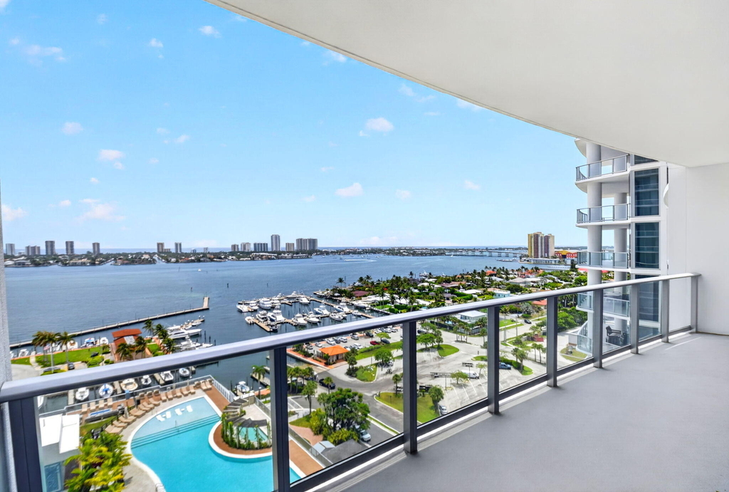 220 Lake Shore Drive - Photo 6