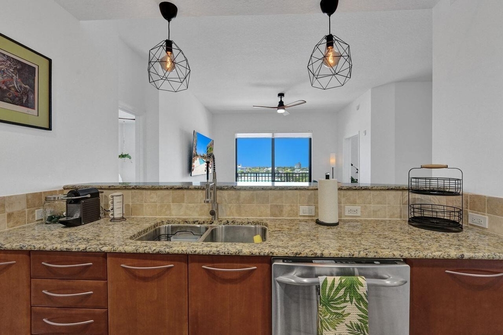 511 Lucerne Avenue - Photo 3