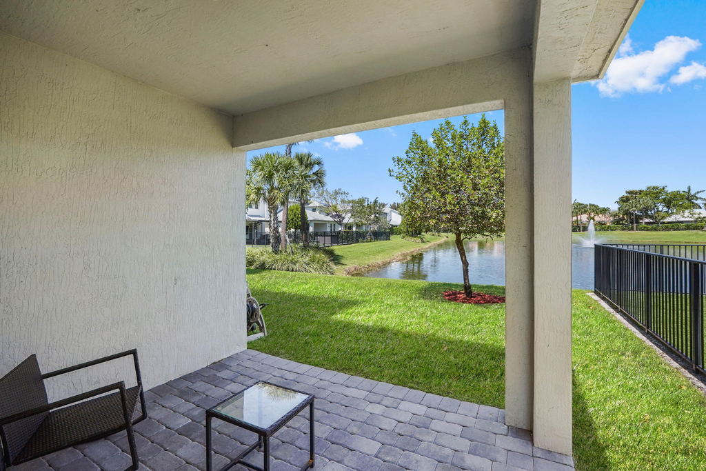 1826 Lake Cove Drive - Photo 37