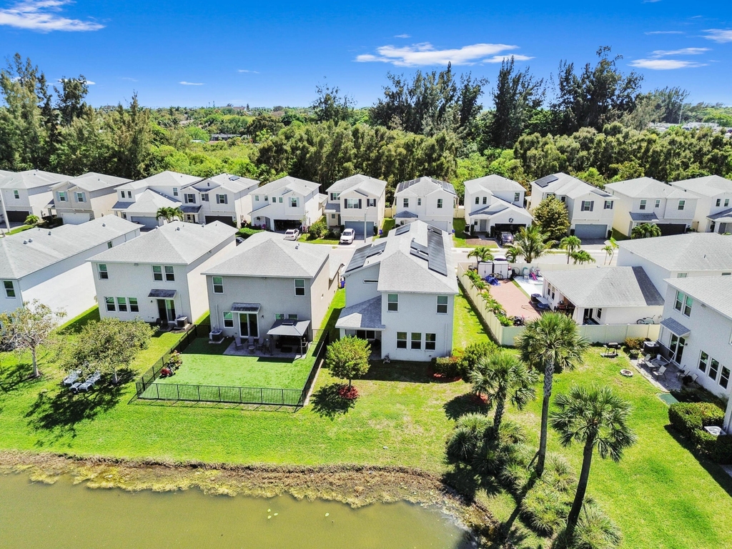 1826 Lake Cove Drive - Photo 40