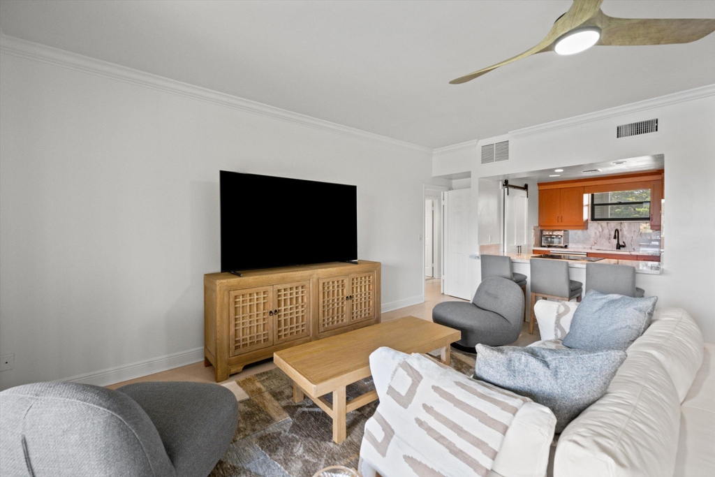 11842 Pebblewood Drive - Photo 2