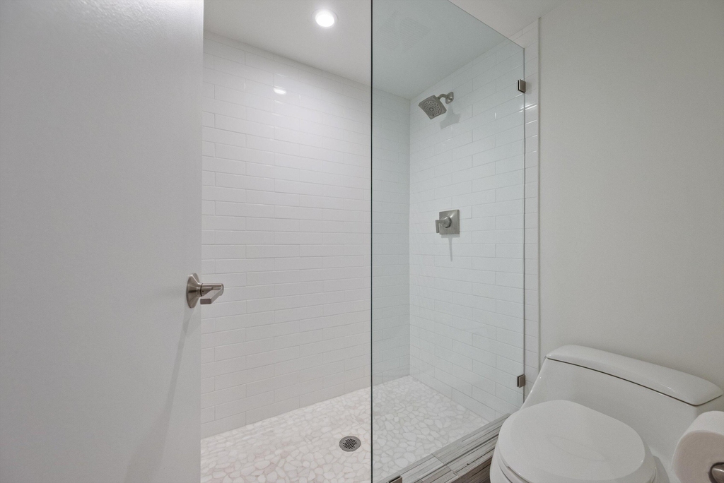11355 Pond View Drive - Photo 14