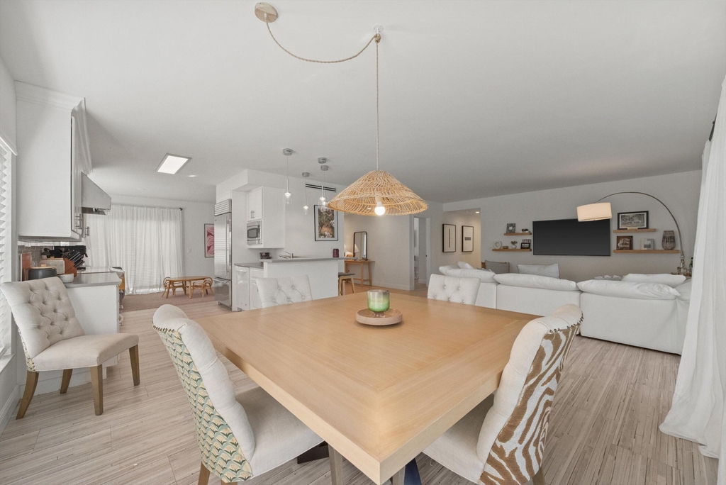 11355 Pond View Drive - Photo 4