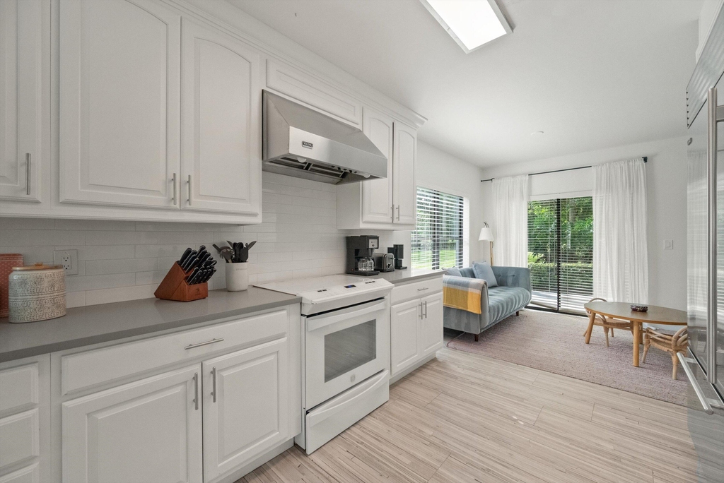11355 Pond View Drive - Photo 7