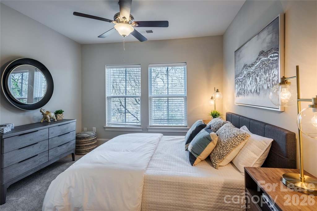 511 Queens Road - Photo 4