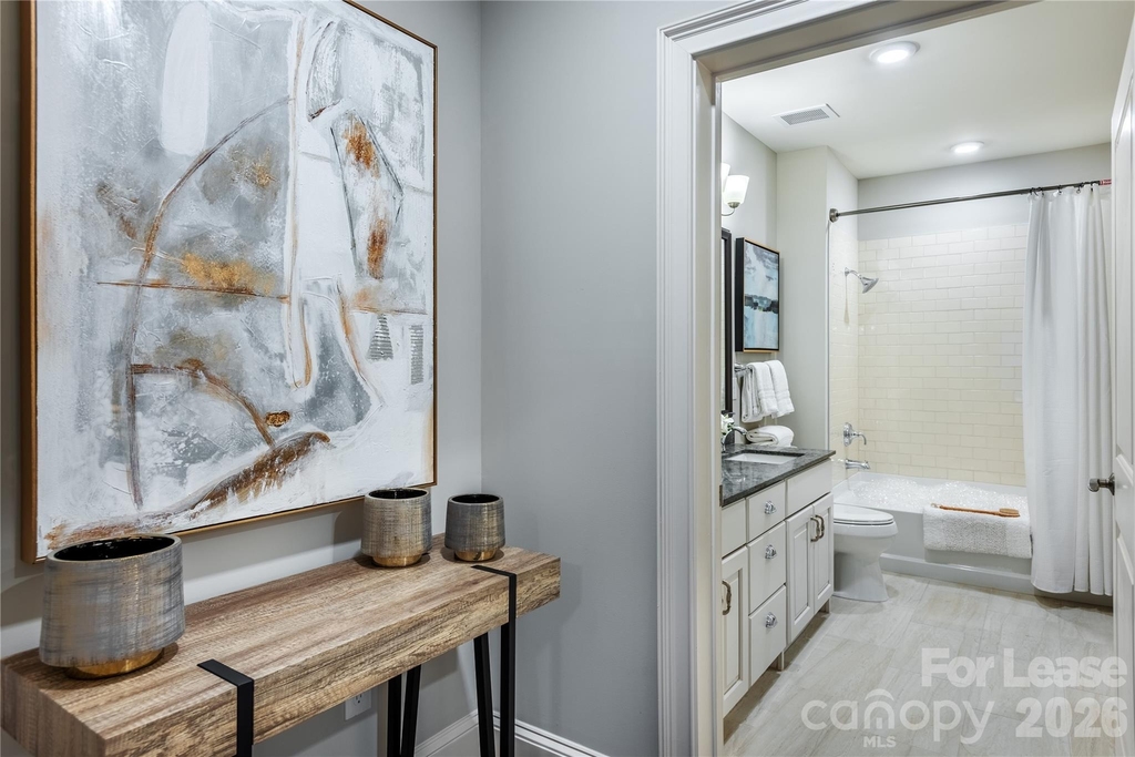 511 Queens Road - Photo 18