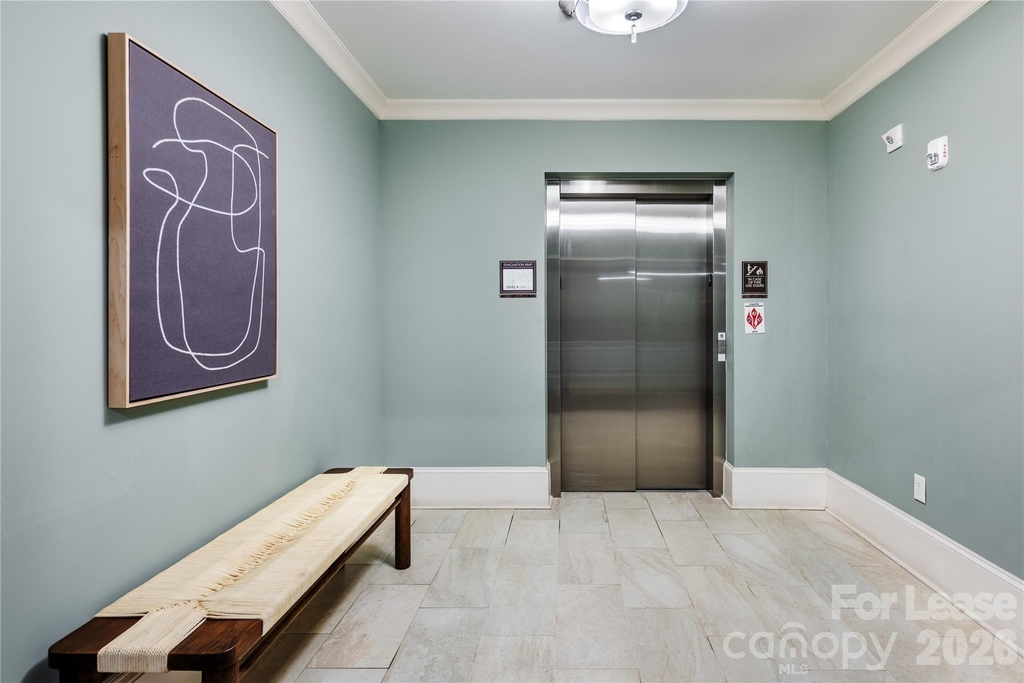 511 Queens Road - Photo 8