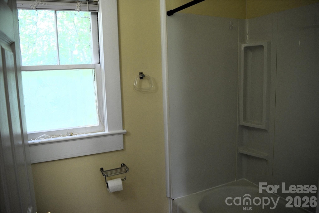 2736 Peachtree Road - Photo 5