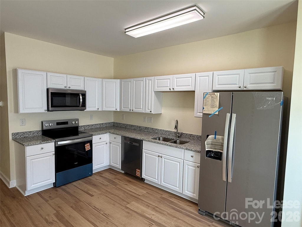 7045 Somerset Springs Drive - Photo 3