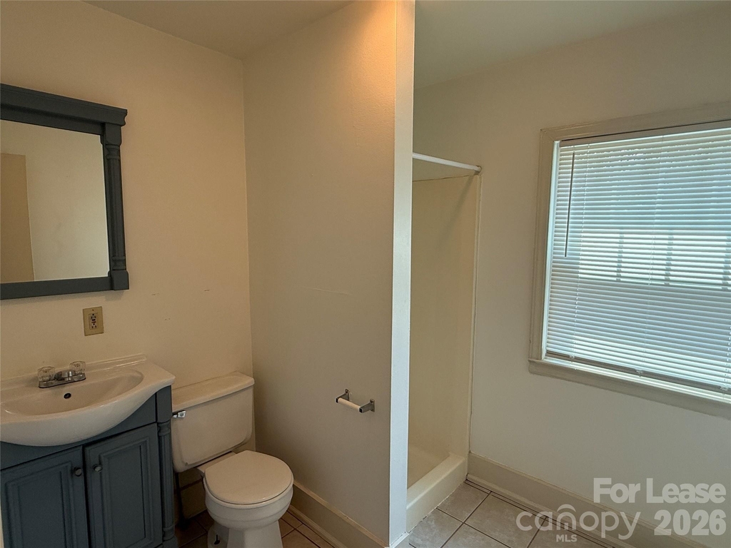 701 Louise Avenue - Photo 4