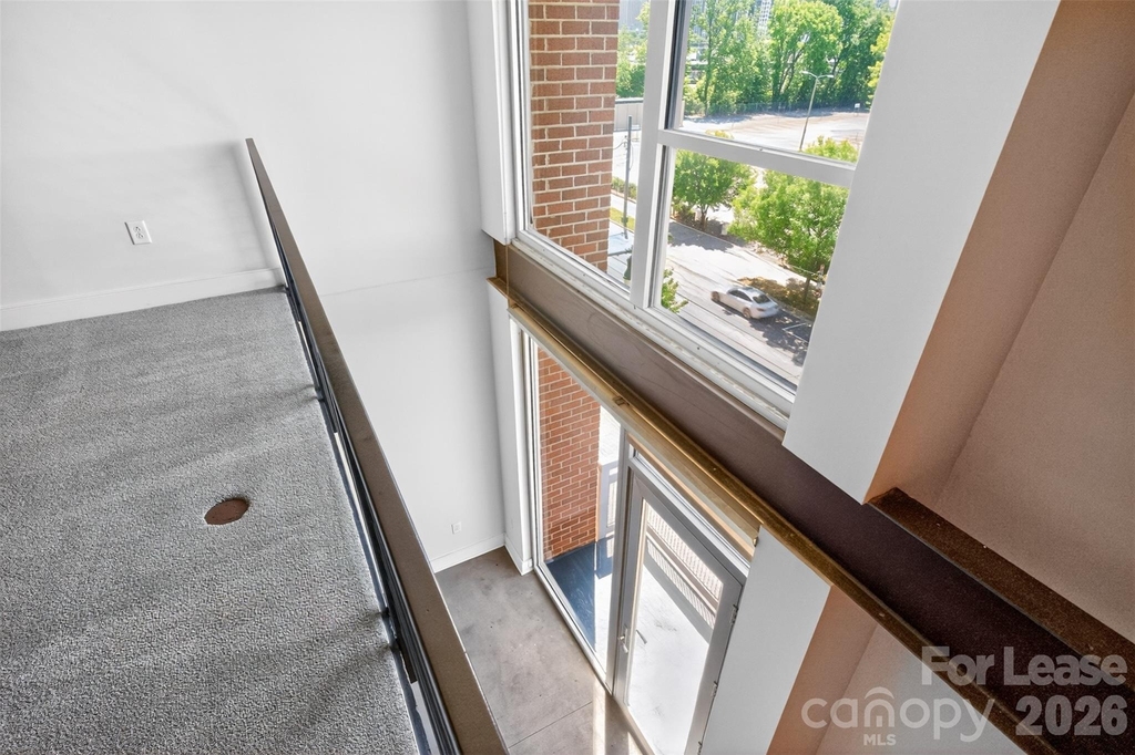 710 W Trade Street - Photo 22