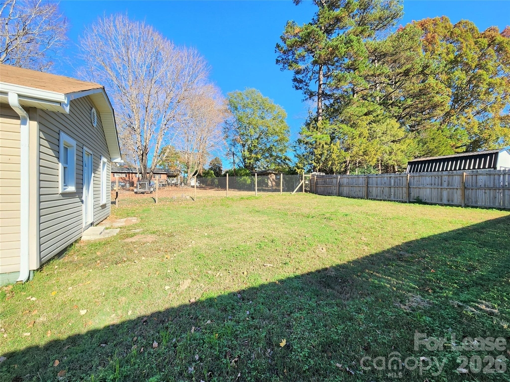 507 S Vance Street - Photo 15