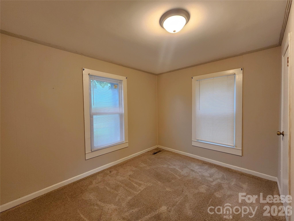 507 S Vance Street - Photo 9