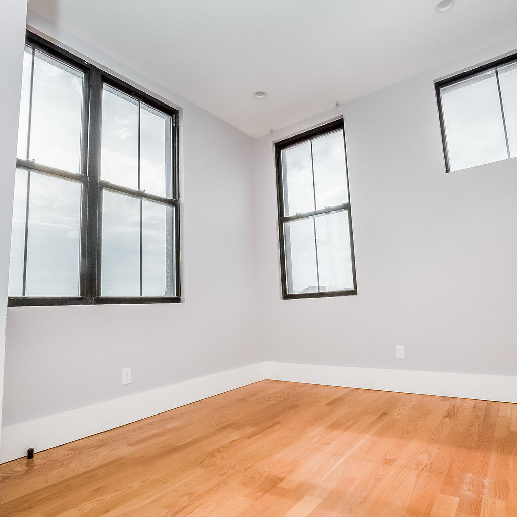 1520 St Johns Place - Photo 8