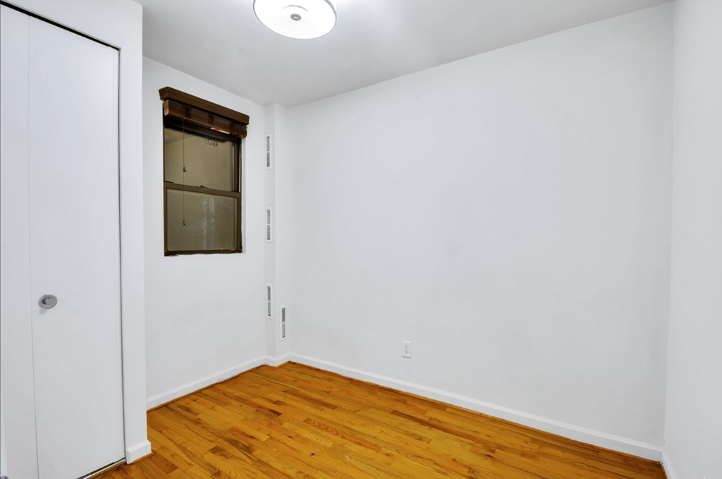West 49th Street - Photo 3