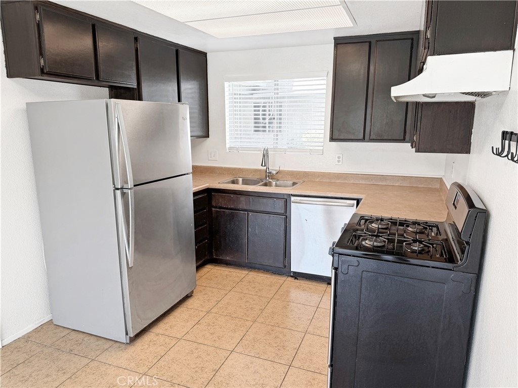 15143 Monterey Avenue - Photo 3