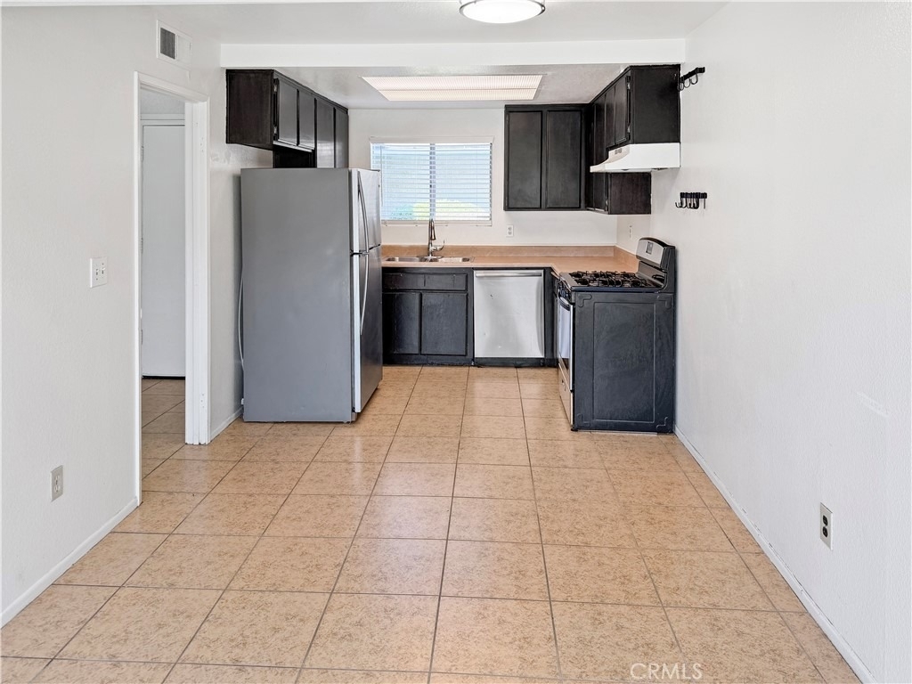 15143 Monterey Avenue - Photo 4