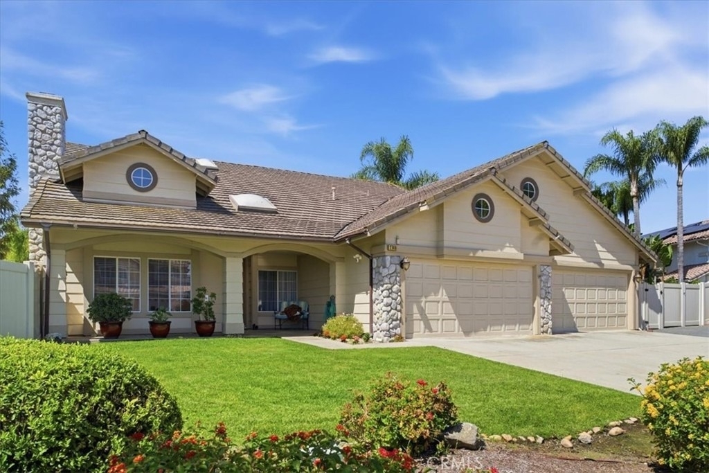 2749 Silver Oak - Photo 1