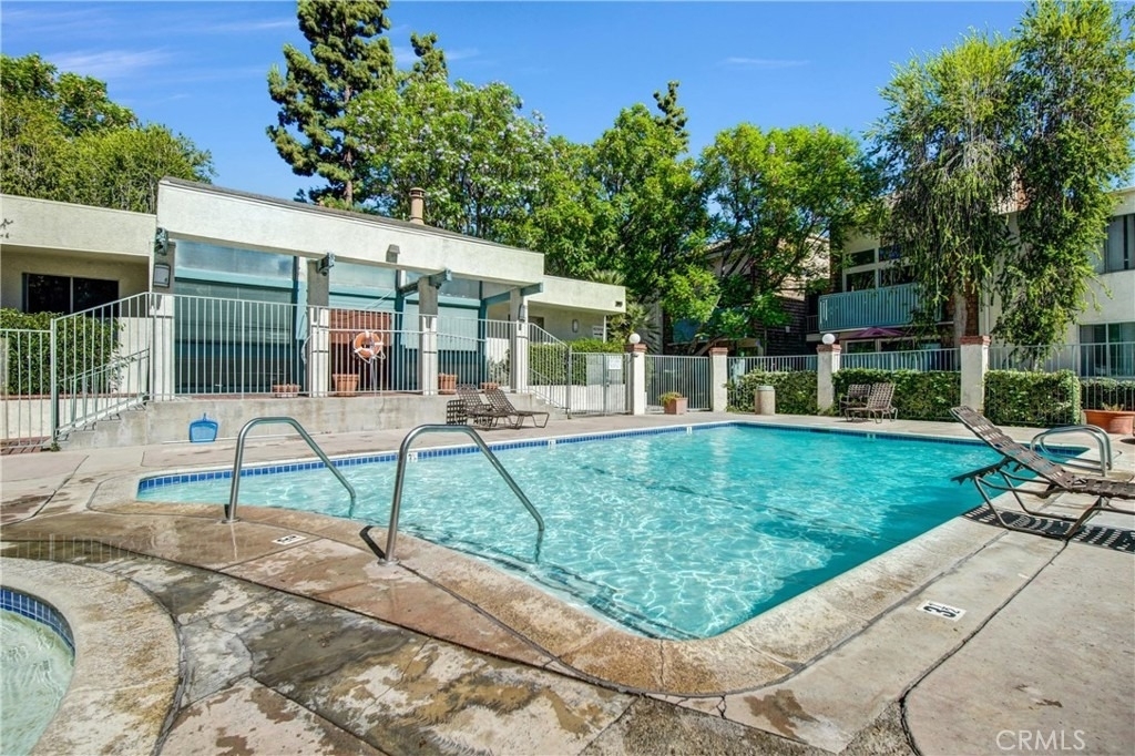 5700 Etiwanda Avenue - Photo 22