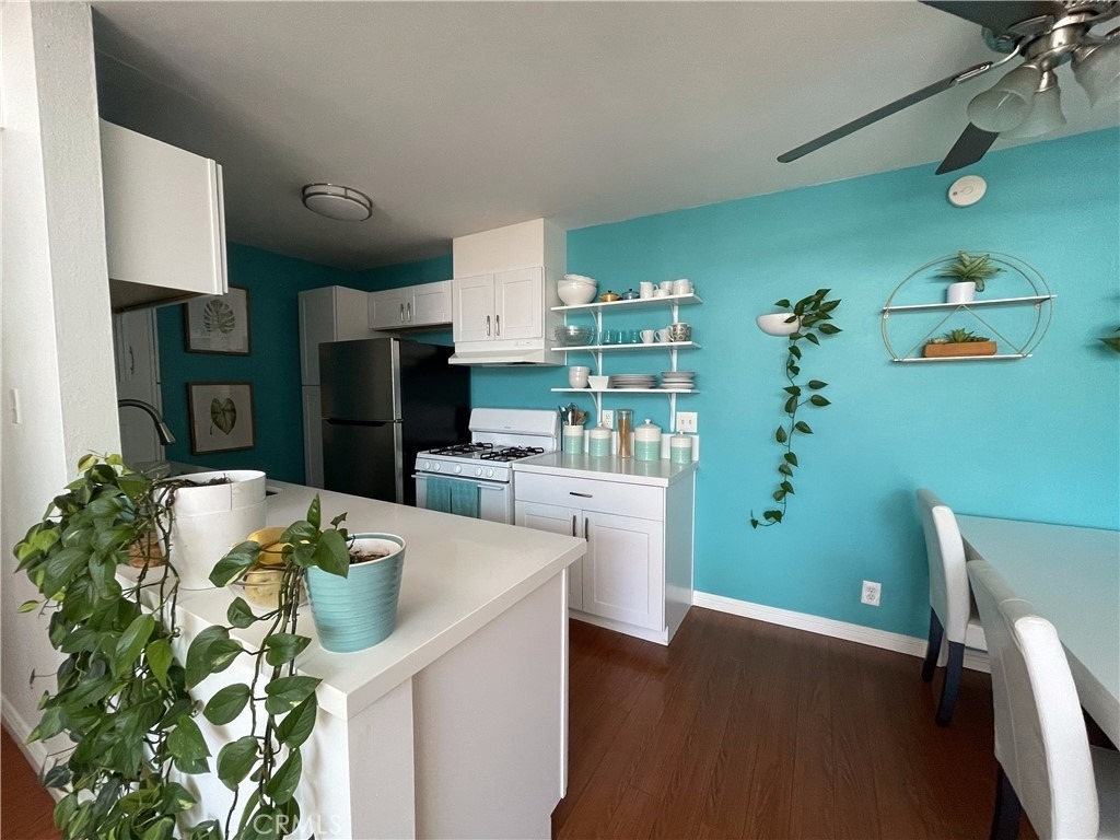 5700 Etiwanda Avenue - Photo 1