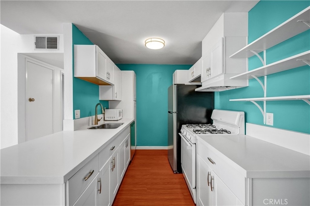 5700 Etiwanda Avenue - Photo 7
