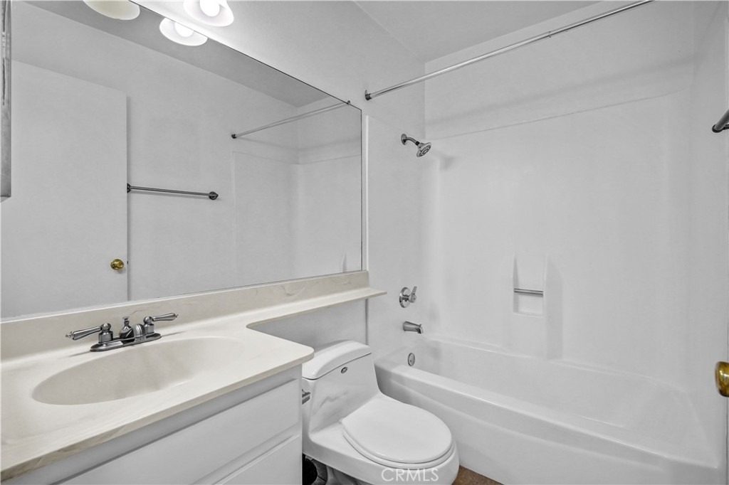 5700 Etiwanda Avenue - Photo 15
