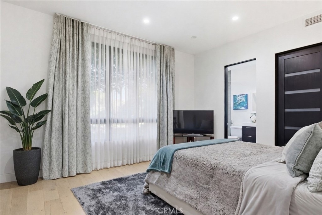 4545 Stern Avenue - Photo 31