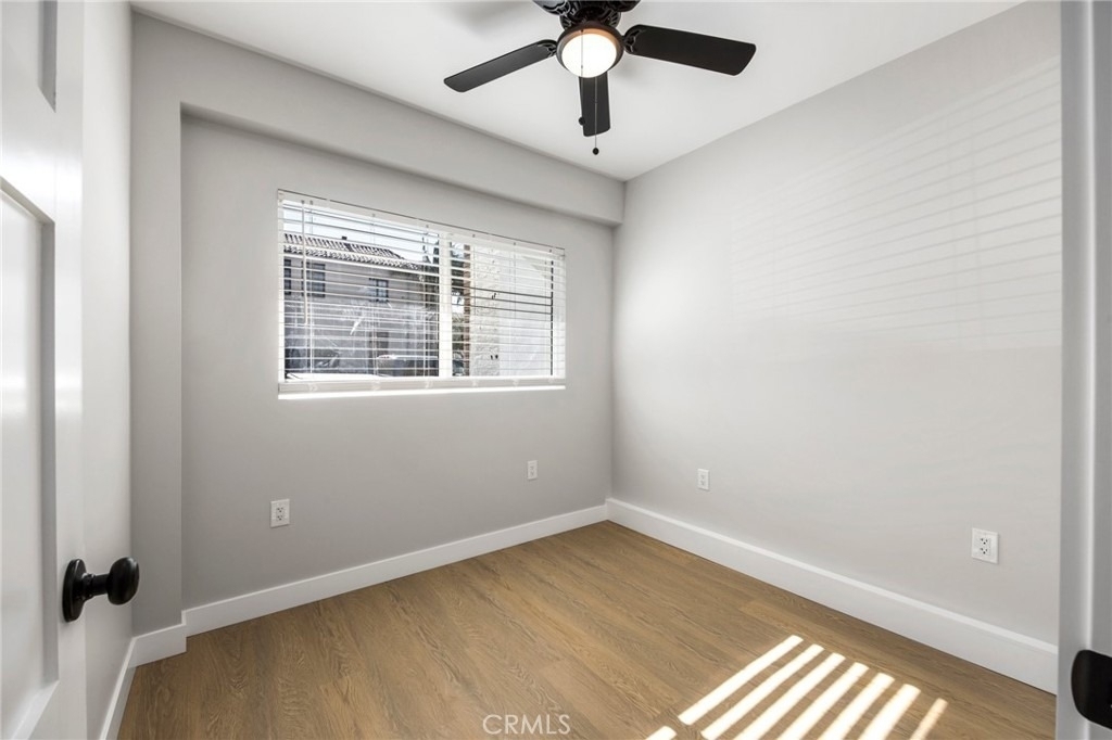 1107 E 3rd Unit #9 - Photo 9