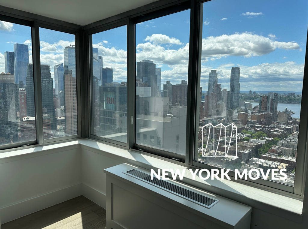 West 47th Street - Photo 5