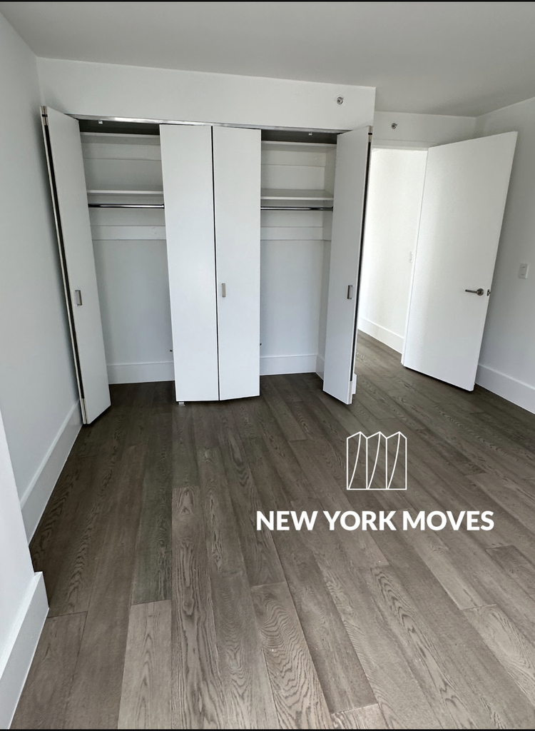 West 47th Street - Photo 3