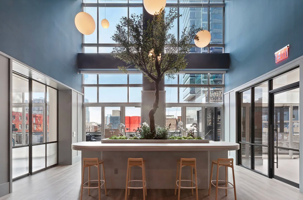 West 47th Street - Photo 14