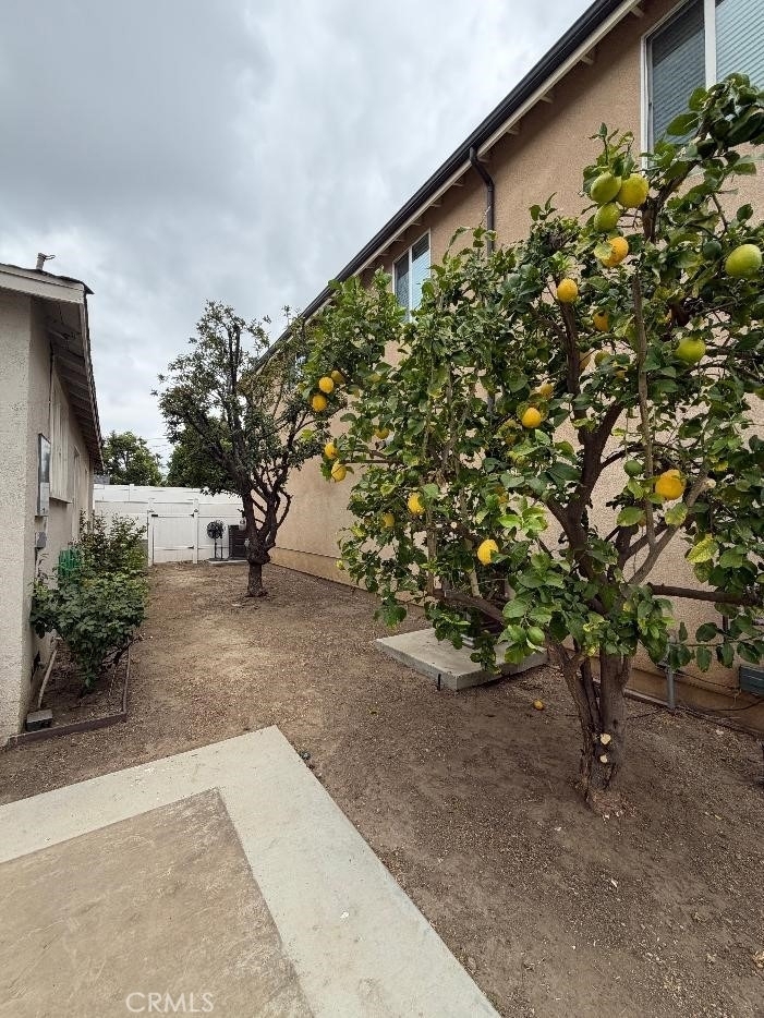 16601 Valerio Street - Photo 23