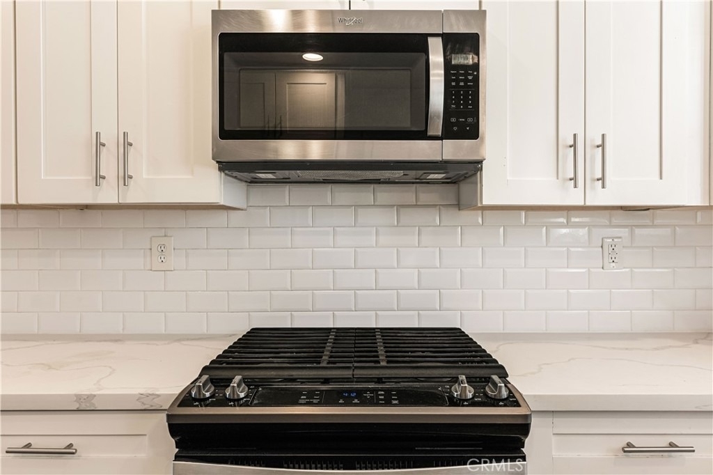 16601 Valerio Street - Photo 6