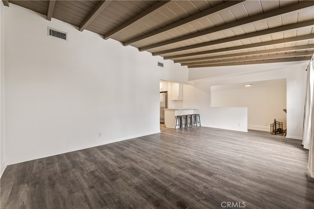 16601 Valerio Street - Photo 3