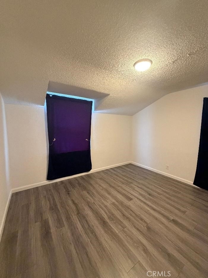 16601 Valerio Street - Photo 18